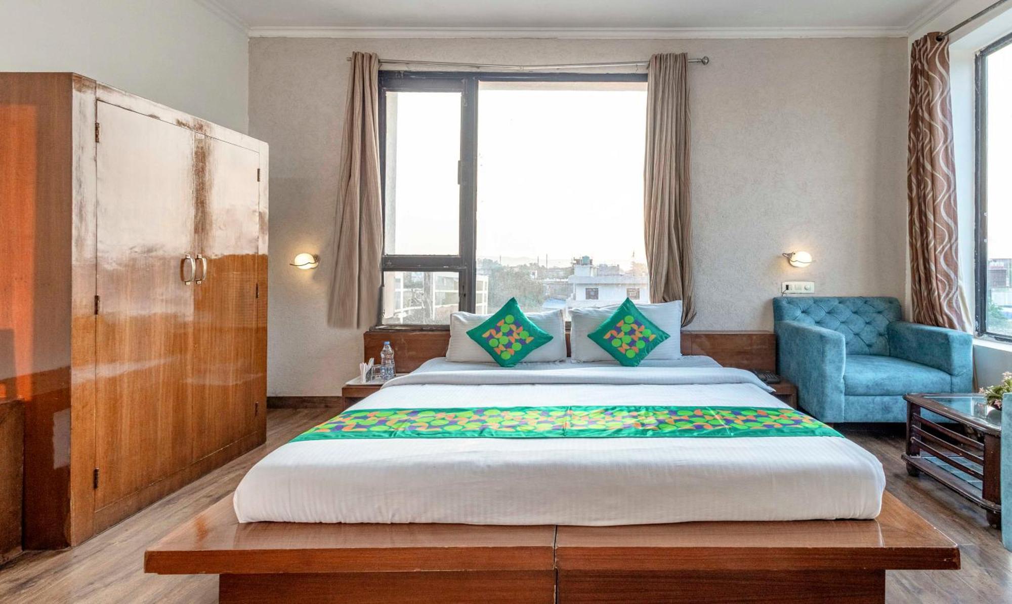 Hotel Treebo Maurice Baddi Esterno foto