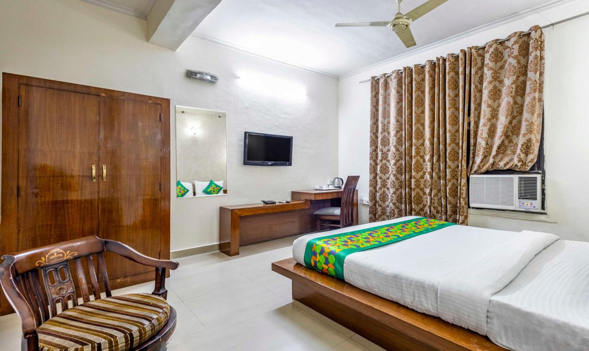 Hotel Treebo Maurice Baddi Esterno foto